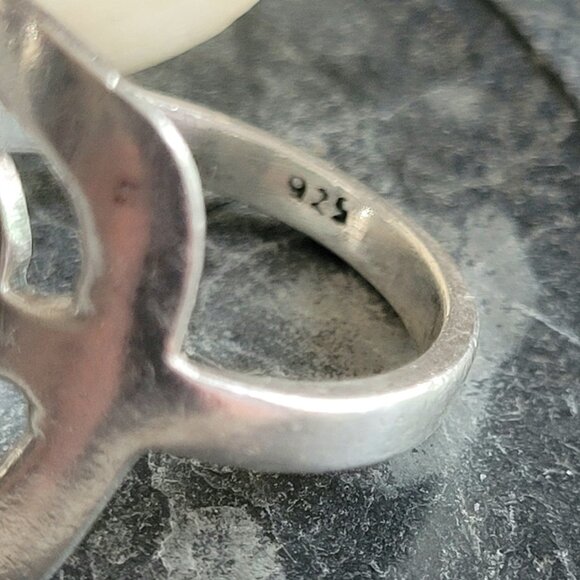 Vintage Sterling Silver and Sodalite Ring - Picture 6 of 6